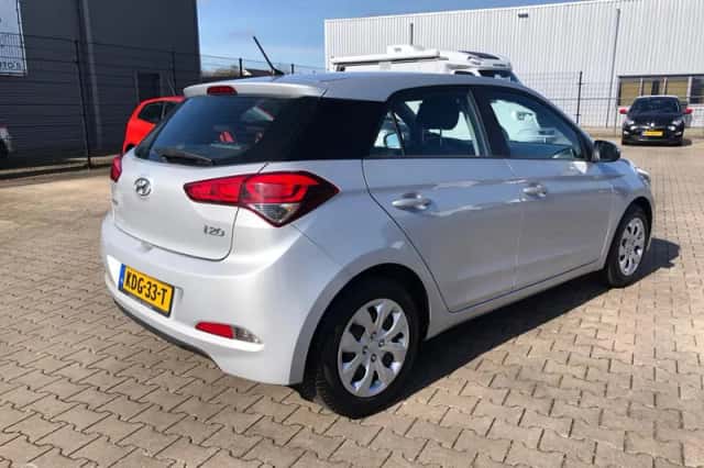 Hyundai i20 (2017) thumbnail 5