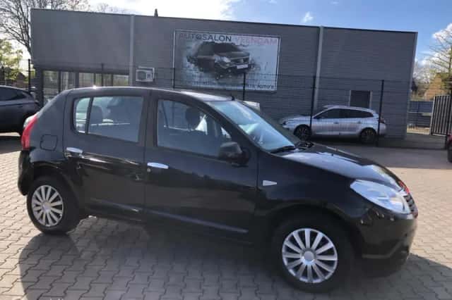 Dacia Sandero (2009) thumbnail 4