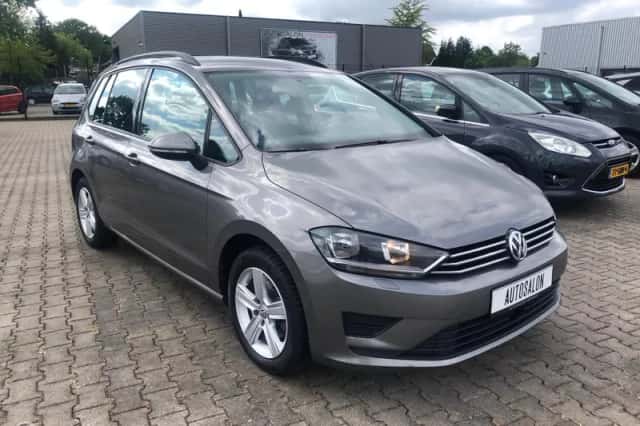 Volkswagen Golf Sportsvan (2014) thumbnail 2