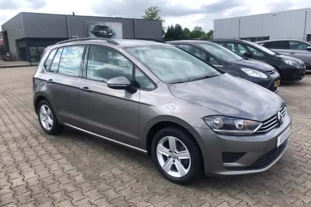 Volkswagen Golf Sportsvan (2014) thumbnail 3