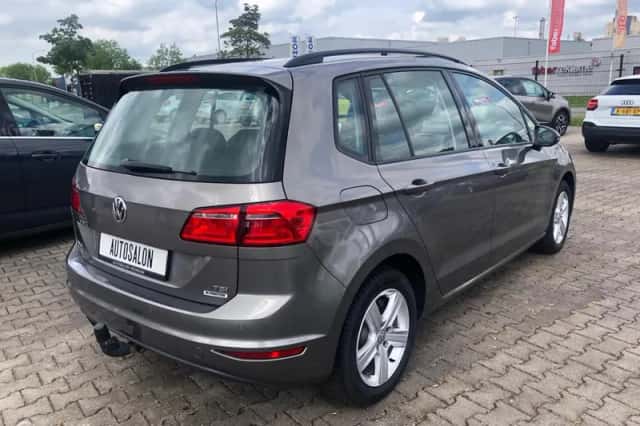 Volkswagen Golf Sportsvan (2014) thumbnail 6
