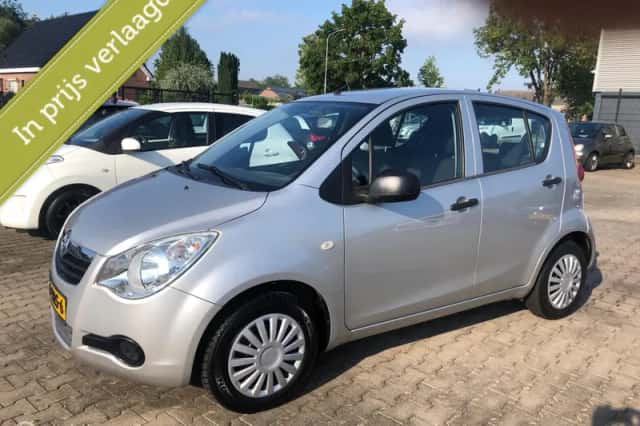 Opel Agila (2011) thumbnail 3