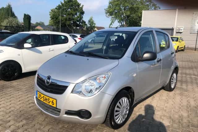 Opel Agila (2011) thumbnail 4