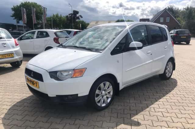 Mitsubishi Colt (2011) thumbnail 1