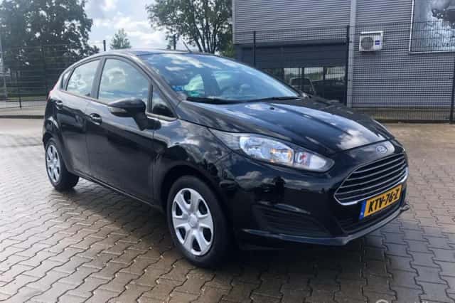 Ford Fiesta (2015) thumbnail 1