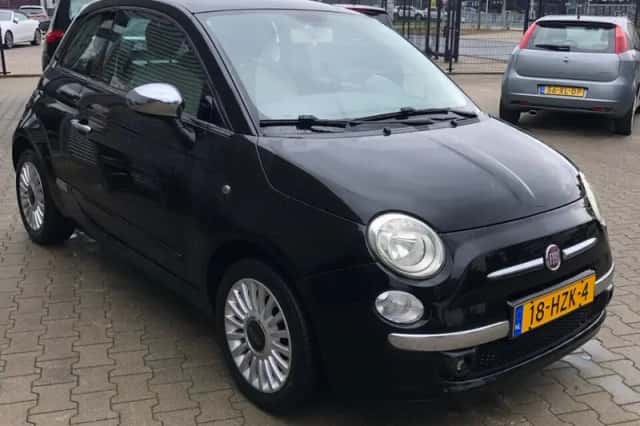 Fiat 500 (2009) thumbnail 2