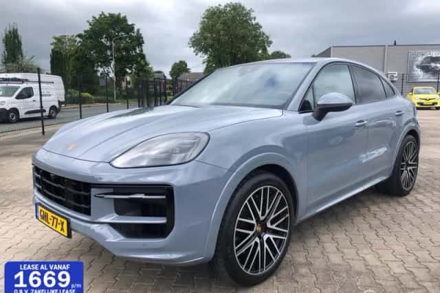 Porsche Cayenne Coupé (2024) thumbnail 1
