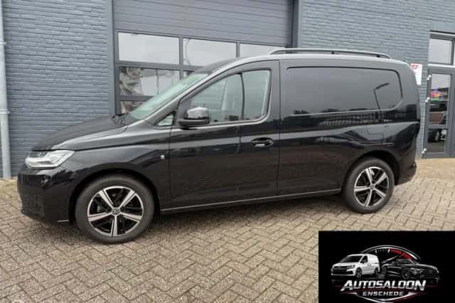 Volkswagen Caddy (2022) thumbnail 2