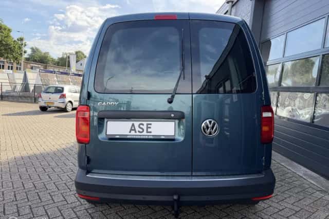 Volkswagen Caddy (2019) thumbnail 4