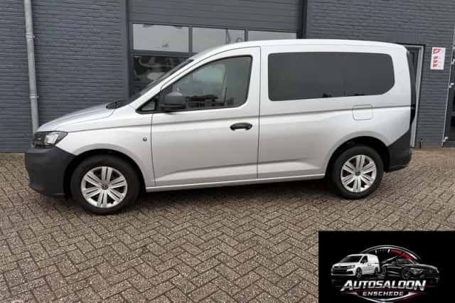 Volkswagen Caddy (2022) thumbnail 2