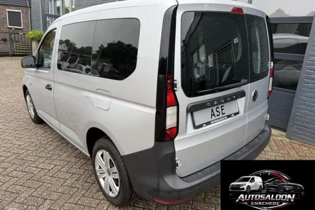 Volkswagen Caddy (2022) thumbnail 3