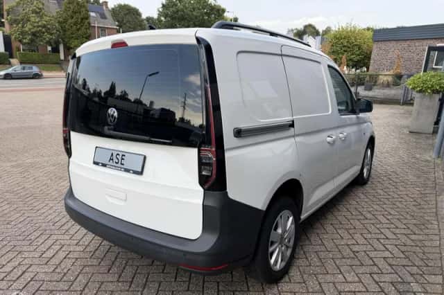 Volkswagen Caddy (2021) thumbnail 5