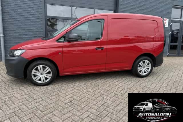 Volkswagen Caddy (2022) thumbnail 2