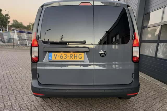 Volkswagen Caddy (2023) thumbnail 4