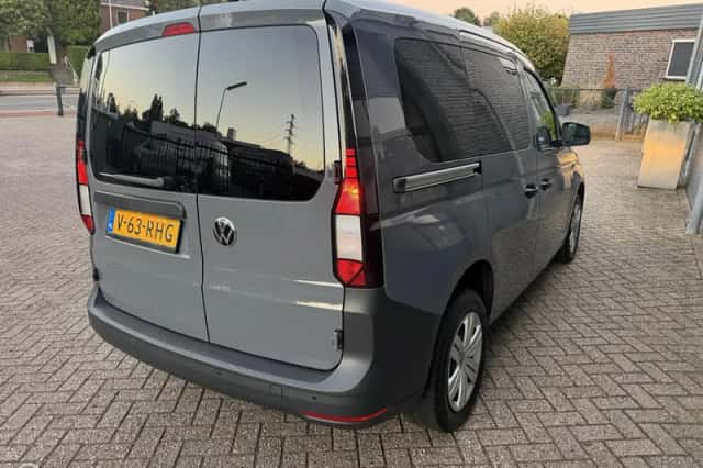 Volkswagen Caddy (2023) thumbnail 5