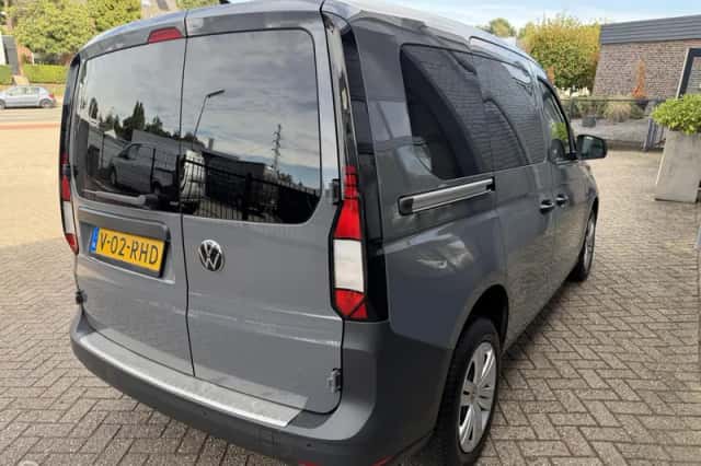 Volkswagen Caddy (2022) thumbnail 5