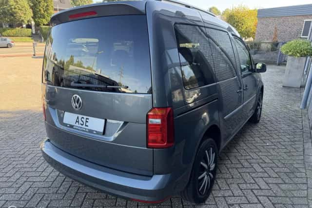 Volkswagen Caddy (2018) thumbnail 5