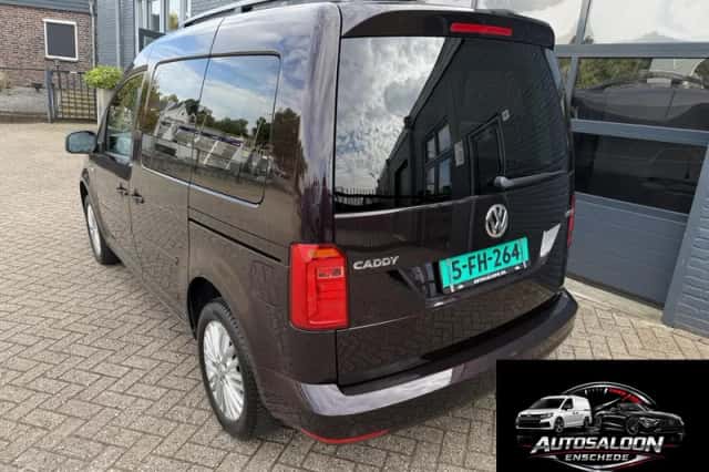 Volkswagen Caddy (2017) thumbnail 3