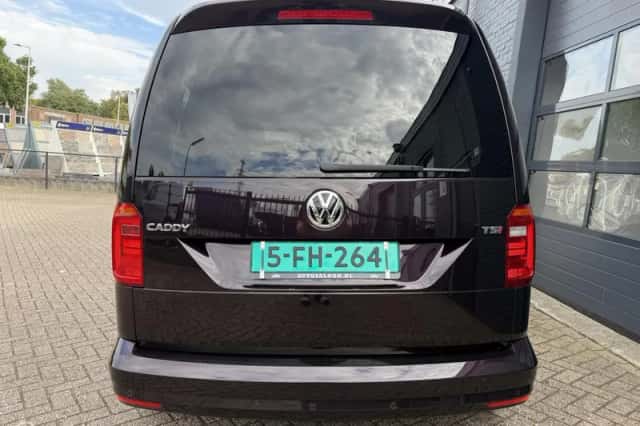 Volkswagen Caddy (2017) thumbnail 4