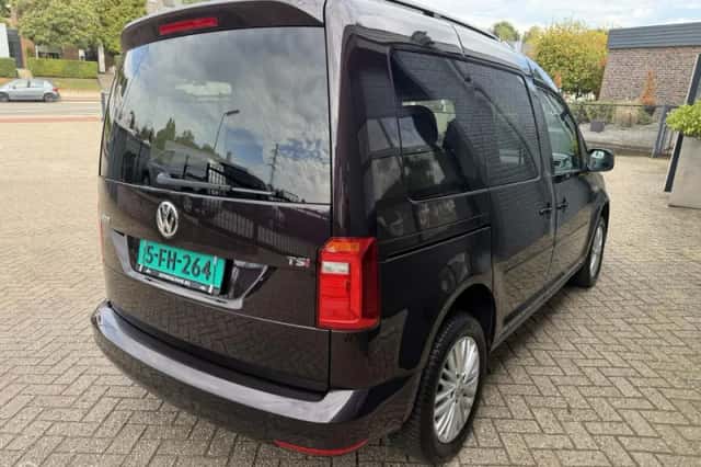Volkswagen Caddy (2017) thumbnail 5