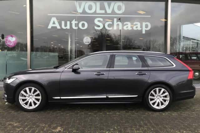 Volvo V90 (2021) thumbnail 2
