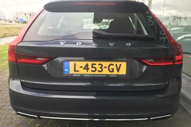 Volvo V90 (2021) thumbnail 4
