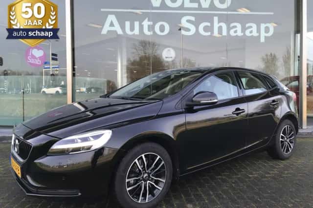 Volvo V40 (2018) thumbnail 1