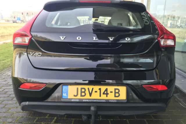 Volvo V40 (2018) thumbnail 4