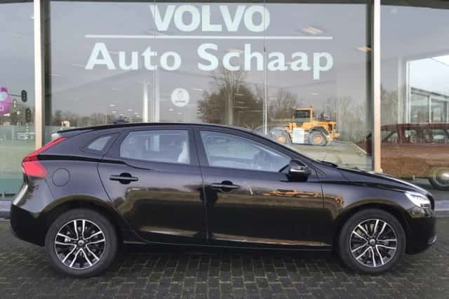 Volvo V40 (2018) thumbnail 6