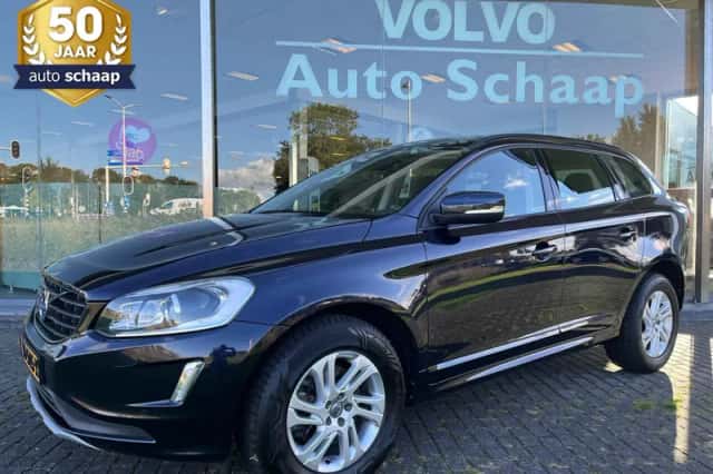 Volvo XC60 (2016) thumbnail 1