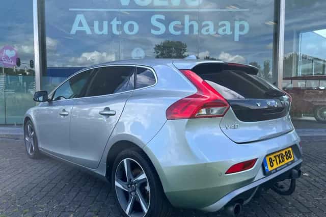Volvo V40 (2014) thumbnail 3