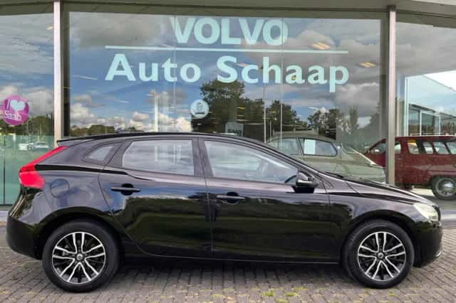 Volvo V40 (2016) thumbnail 6