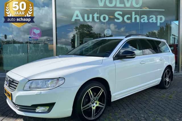 Volvo V70 (2015) thumbnail 1