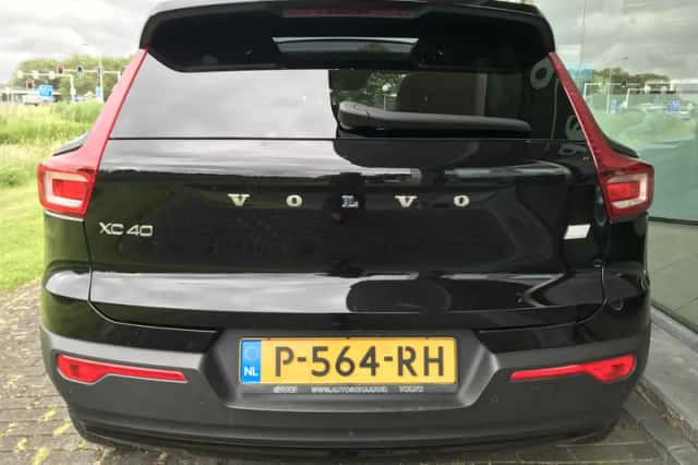 Volvo XC40 (2022) thumbnail 5