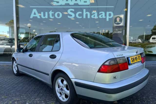Saab 9-5 (1997) thumbnail 3