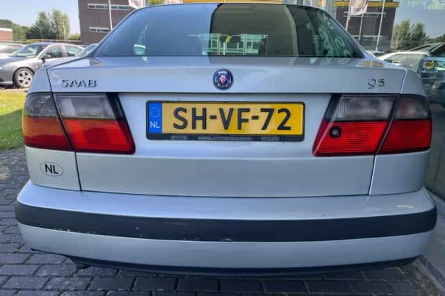 Saab 9-5 (1997) thumbnail 4