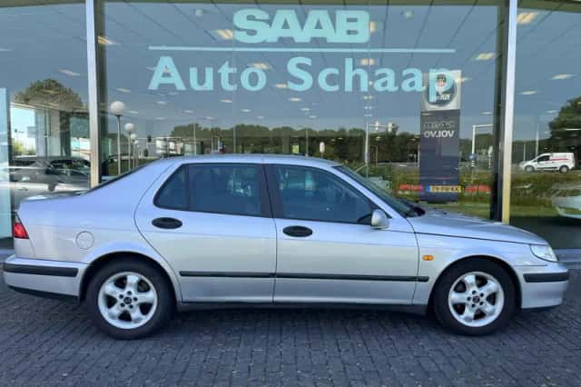 Saab 9-5 (1997) thumbnail 6