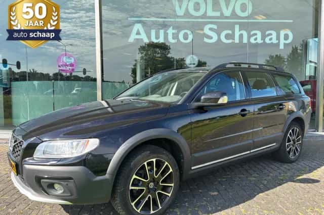 Volvo XC70 (2016) thumbnail 1