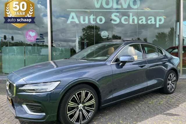 Volvo S60 (2022) thumbnail 1