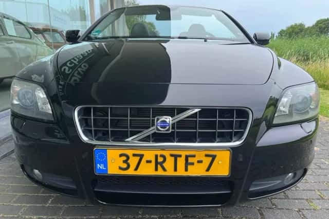 Volvo C70 (2006) thumbnail 4