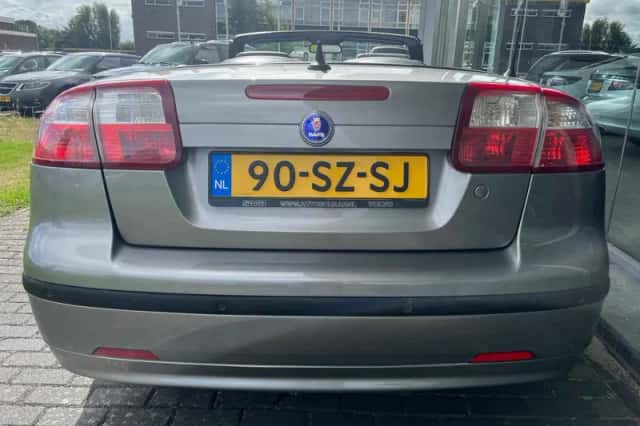 Saab 9-3 (2005) thumbnail 4