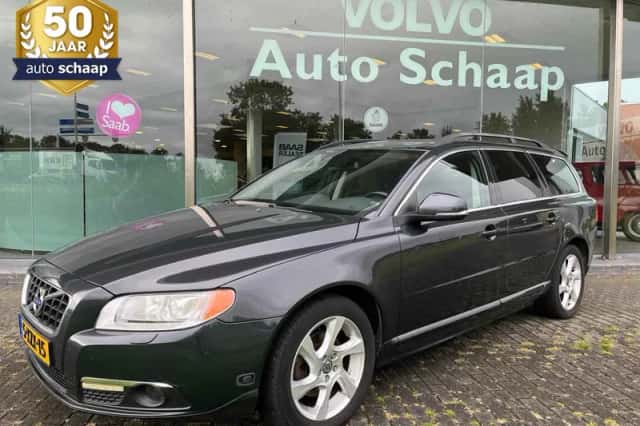 Volvo V70 (2012) thumbnail 1