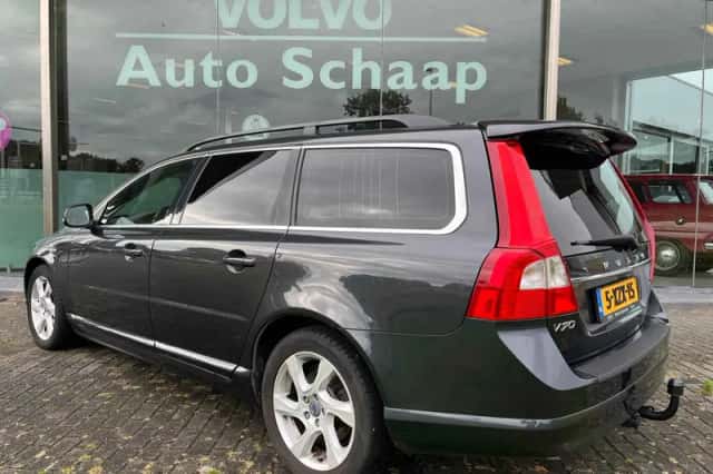 Volvo V70 (2012) thumbnail 3