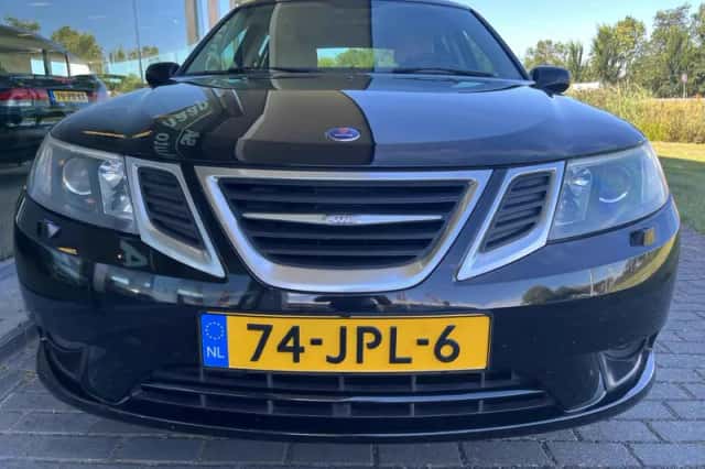 Saab 9-3 (2009) thumbnail 4