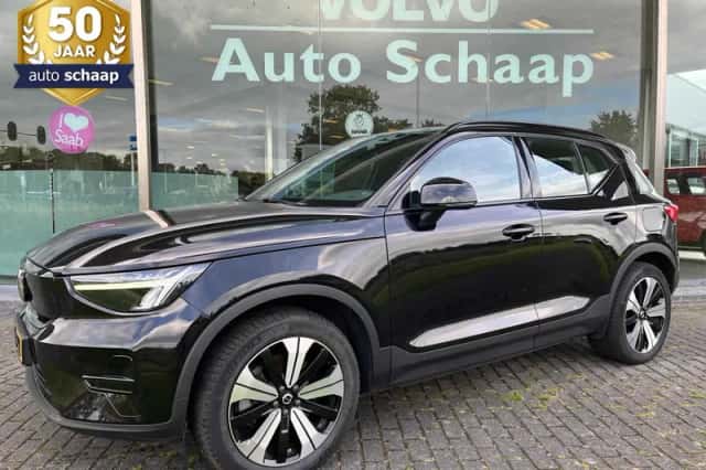 Volvo XC40 (2022) thumbnail 1