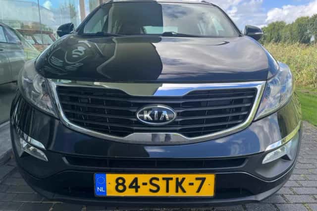 Kia Sportage (2012) thumbnail 4