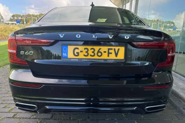 Volvo S60 (2019) thumbnail 5