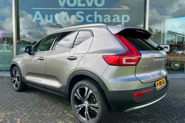 Volvo XC40 (2022) thumbnail 3