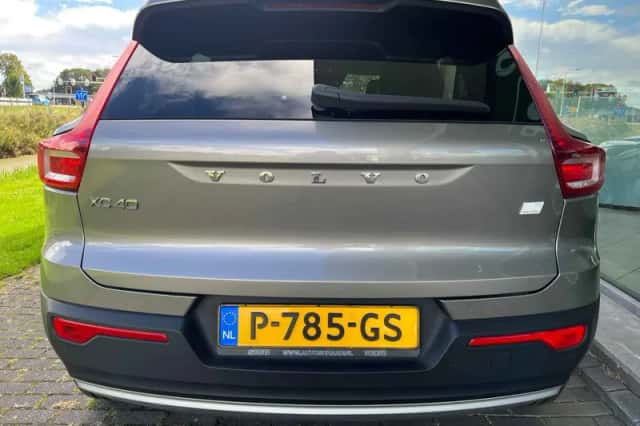 Volvo XC40 (2022) thumbnail 5