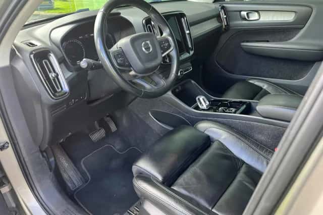 Volvo XC40 (2022) thumbnail 6